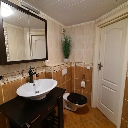 With Dishwasher In A * Lathum