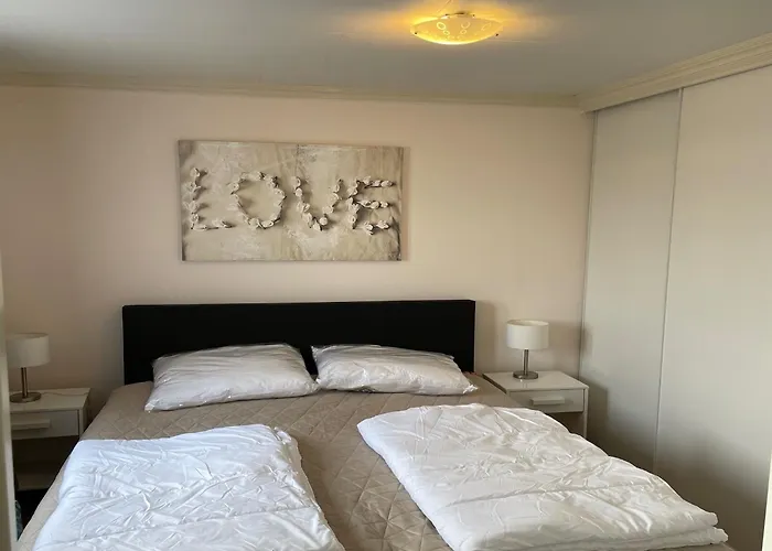 With Dishwasher In A Chalé Lathum