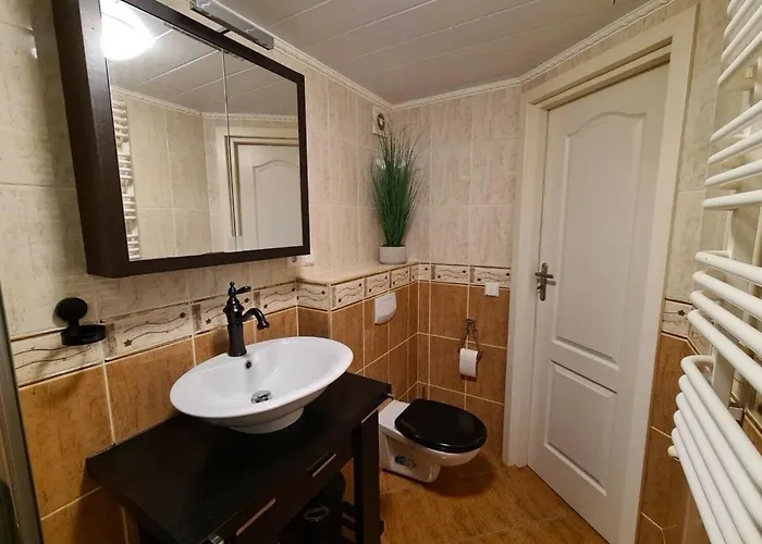 With Dishwasher In A * Lathum