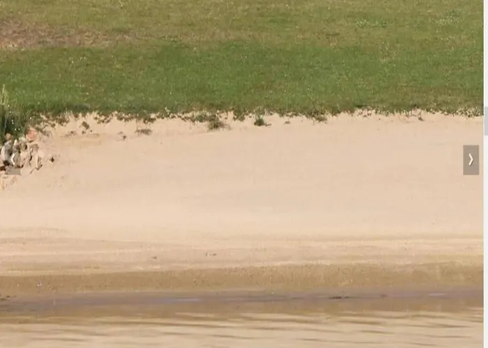 With Dishwasher In A Chalé Lathum